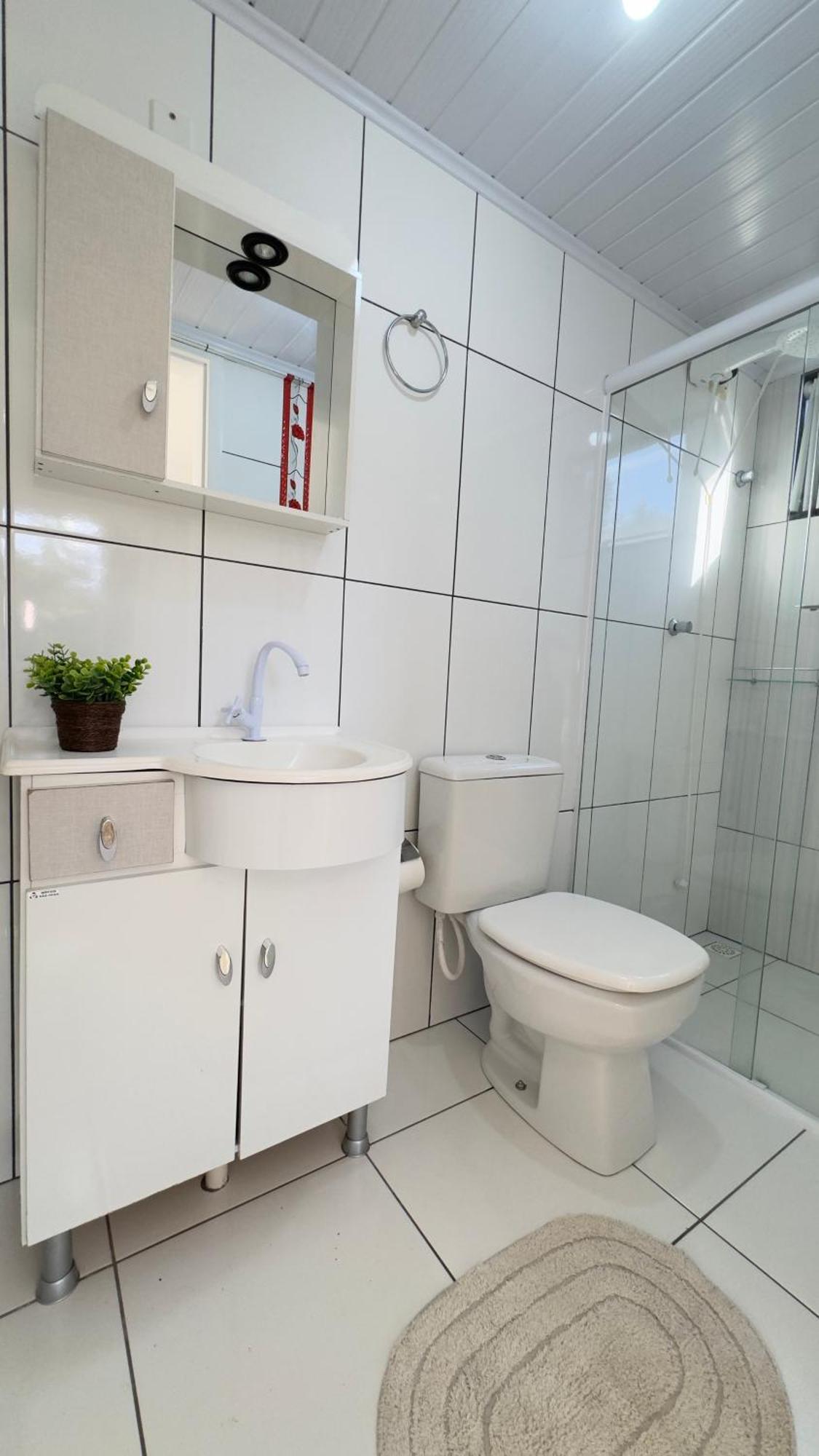 Casa Das Bromelias- 2 Quartos Climatizados -Casa Com Quiosque Em Meio A Natureza! بيراتوبا المظهر الخارجي الصورة